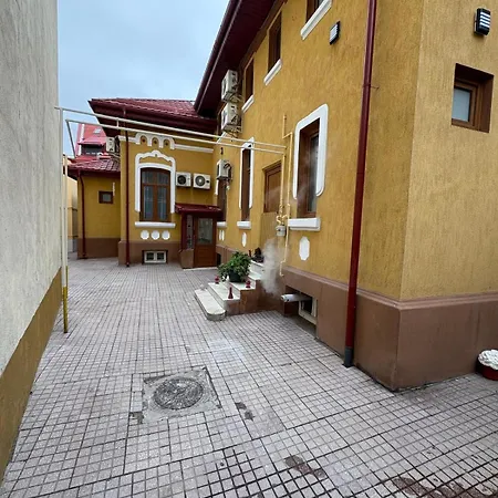 Boutique Old 7 *