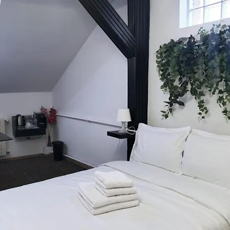 Boutique Old 7 Apartment