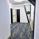 Boutique Old 7 *